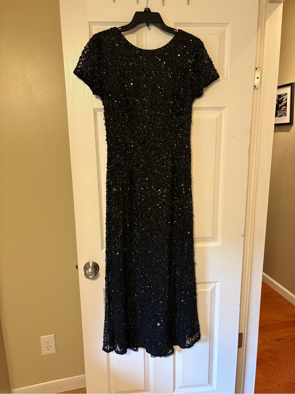 Adrianna Papell Black Sequin Short-Sleeve Maxi Dress